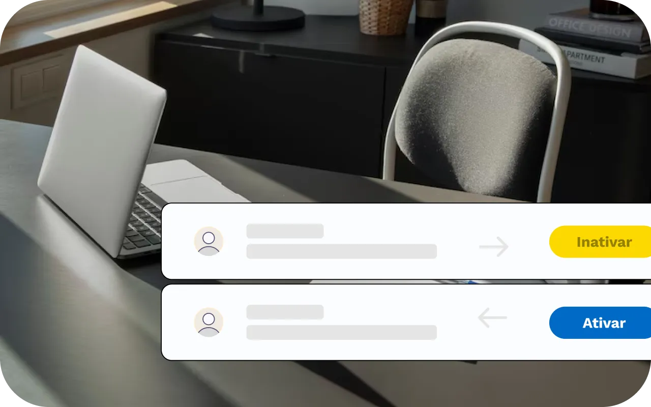 Fotografia de uma cadeira vazia ao fundo, e trechos da tela de Férias e afastamento